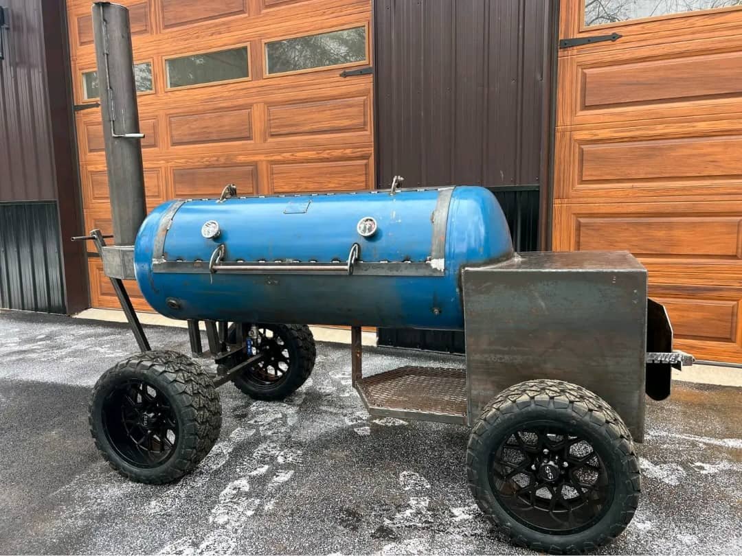 backyard bbq pit Steerable Front Axle and Handle 120 Gallon Smoker