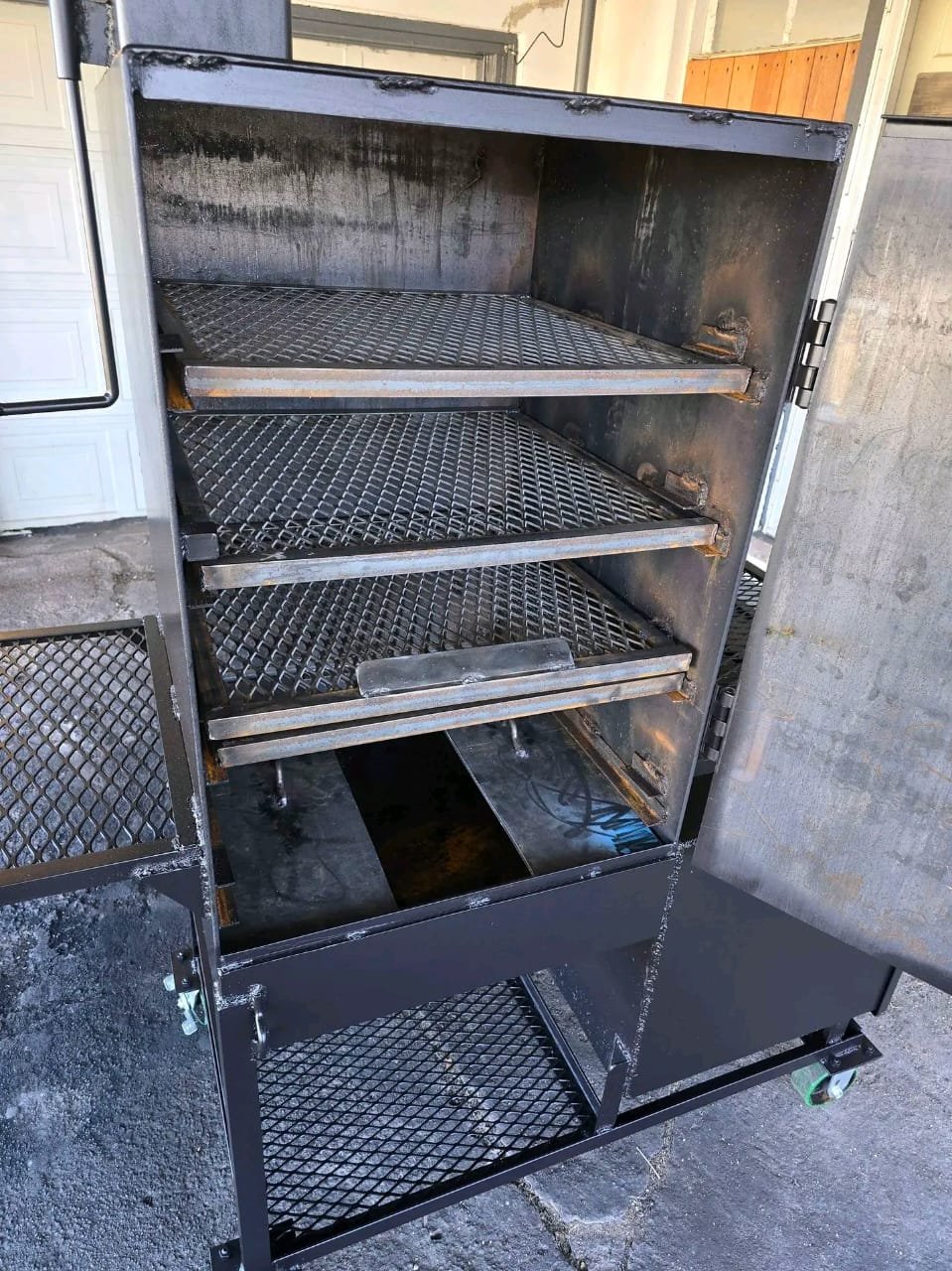 Bottom Storage Rack – 24x40 Vertical Smoker