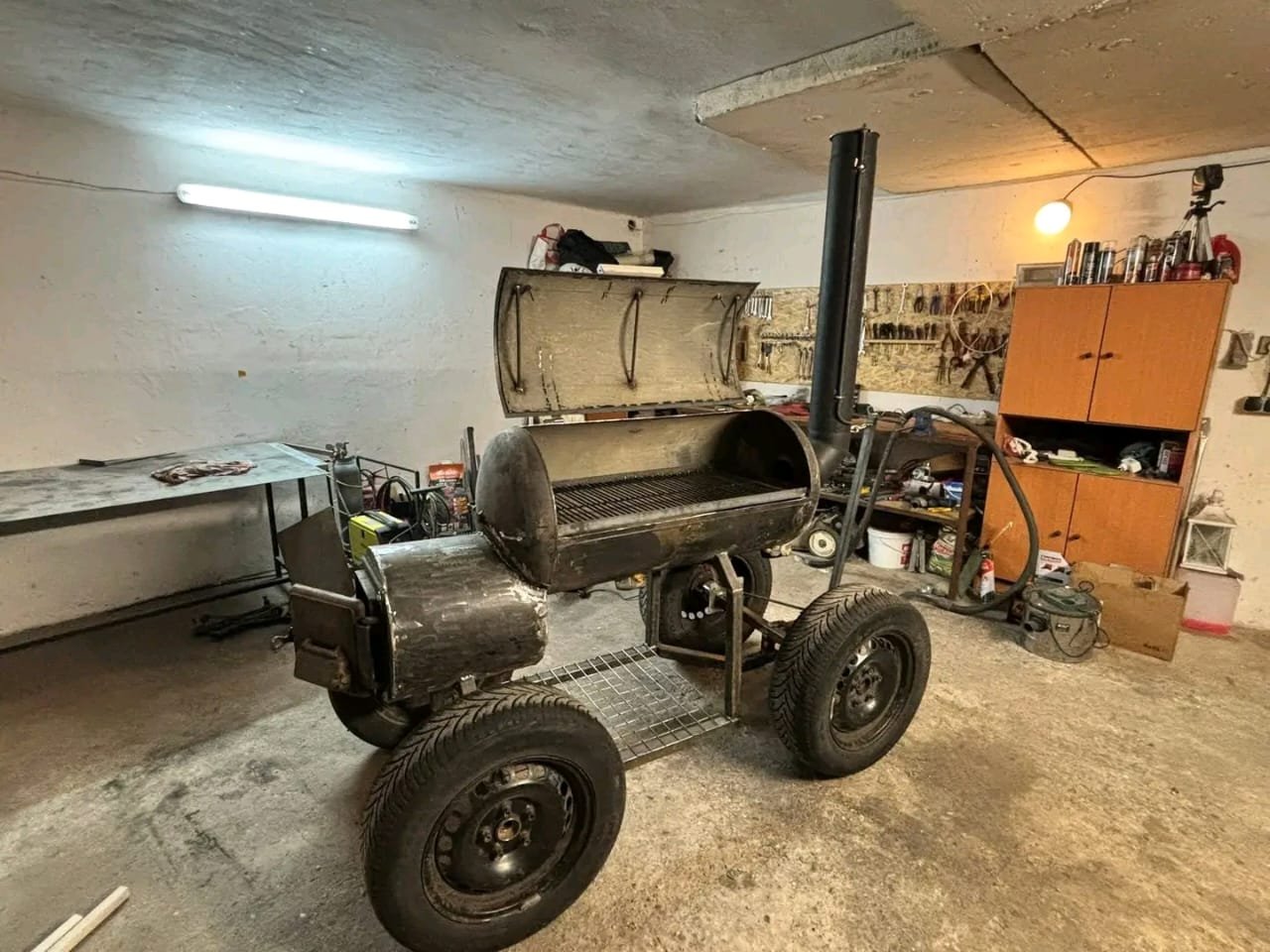 250 Gallon Smoker Cooking Chamber Open sonora grill