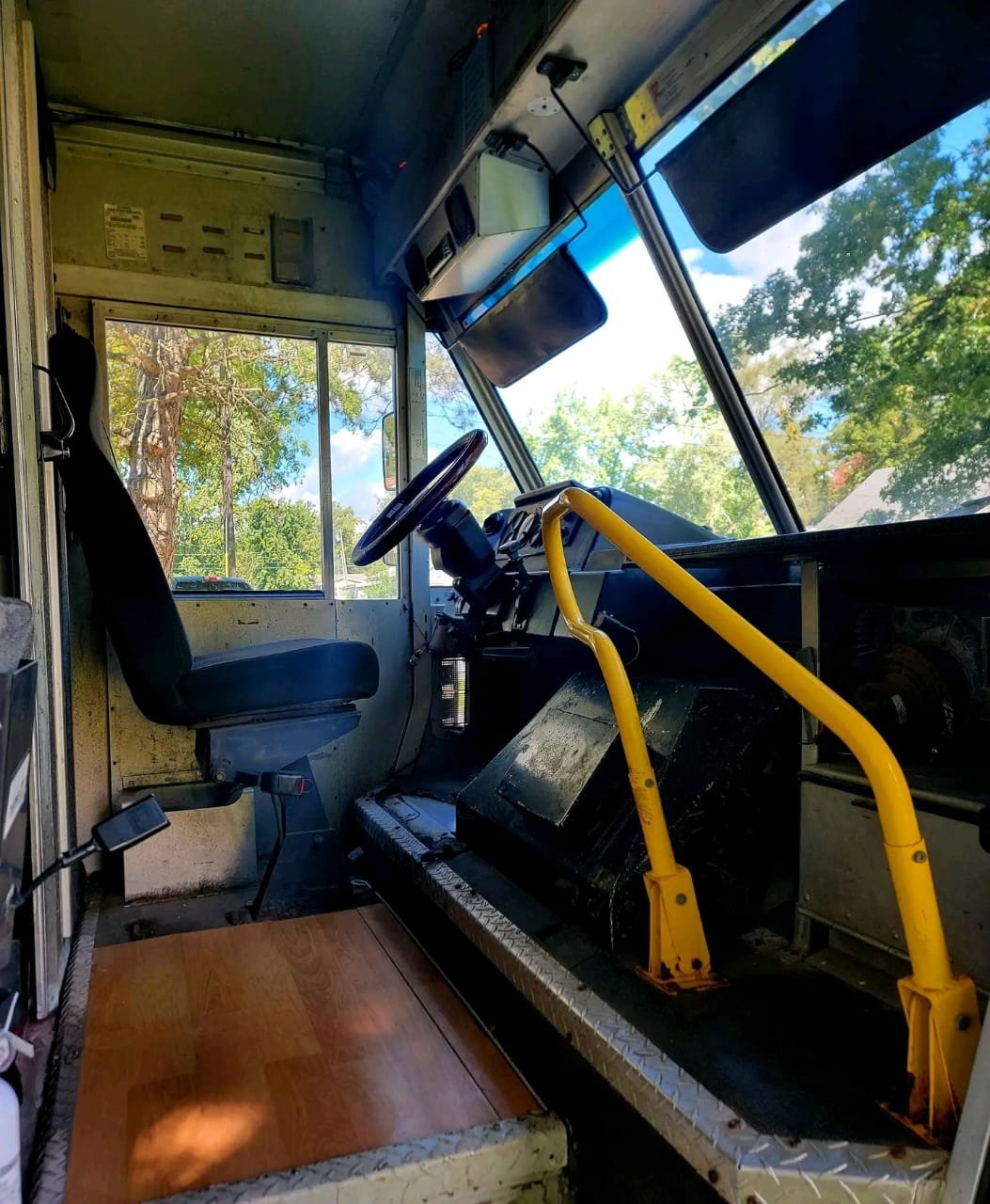 Driver Cockpit – MT45 Step Van