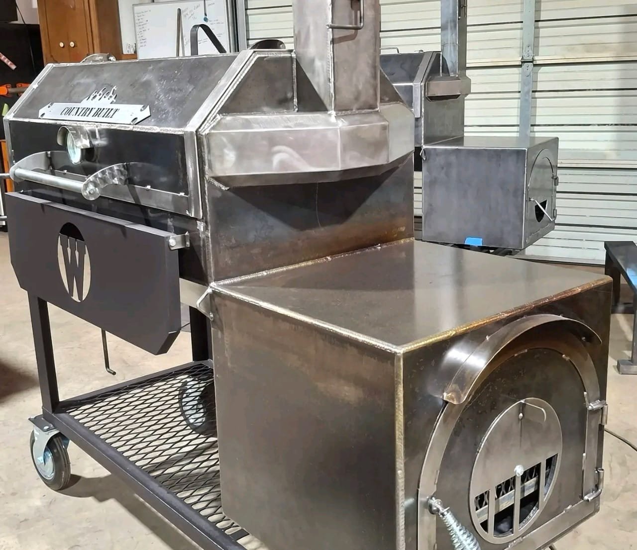 Reverse Flow Smoker Full View