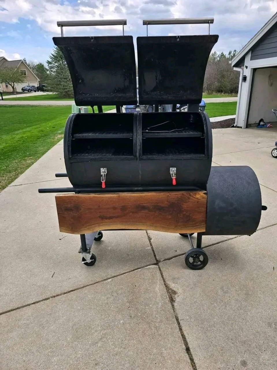 Four Slide-Out Cooking Shelves Cabinet Smoker