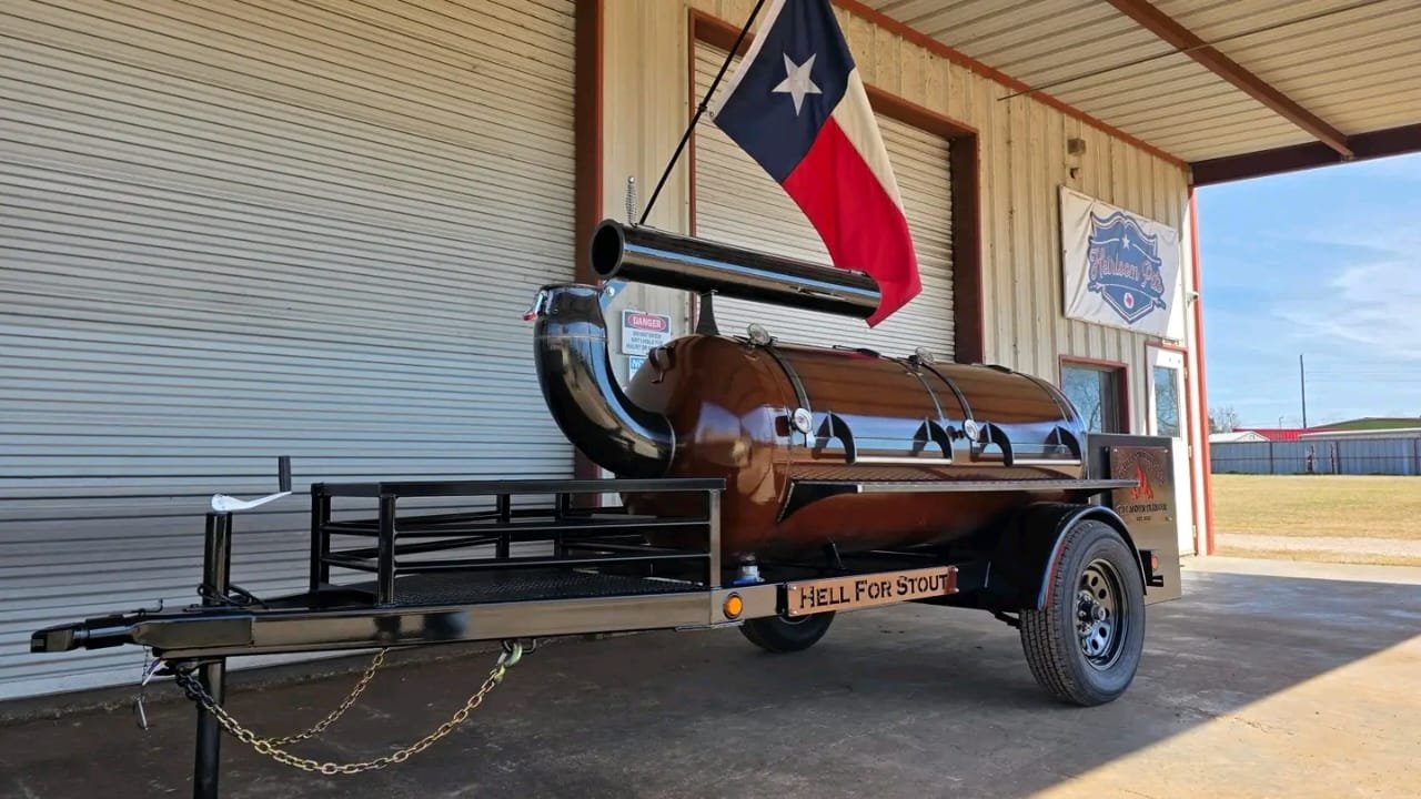 250 Gallon Reverse Flow Smoker Trailer Front View