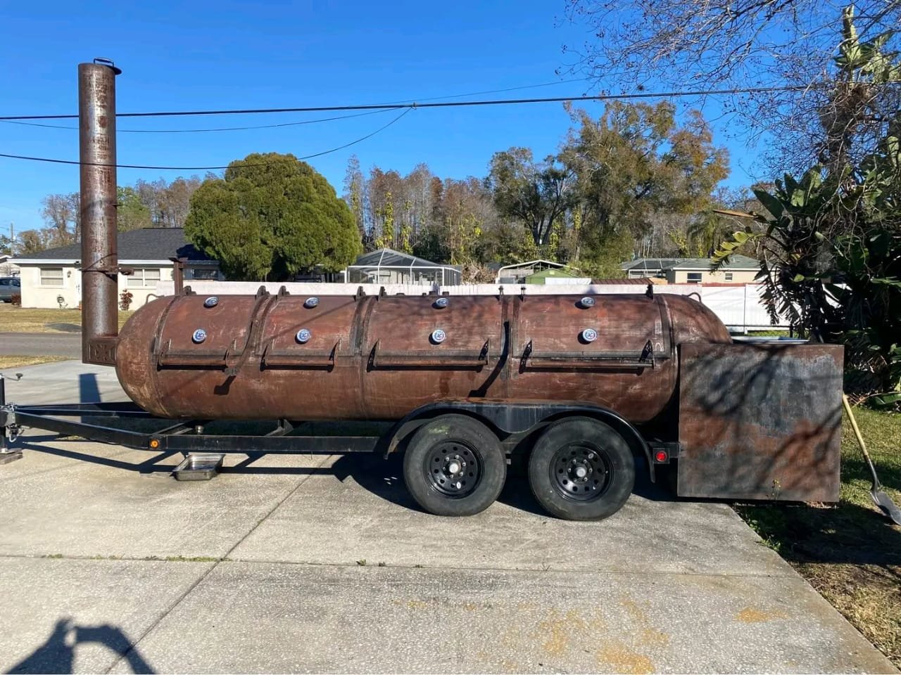 Full Side Profile – 1000 Gallon Offset Smoker