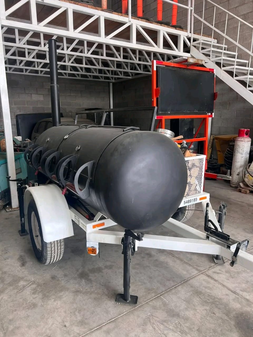 Full Side Profile – Barrel Smoker on White Trailer