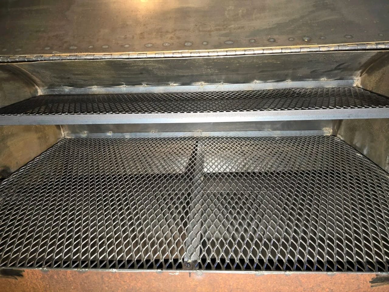 Interior Cooking Grate View