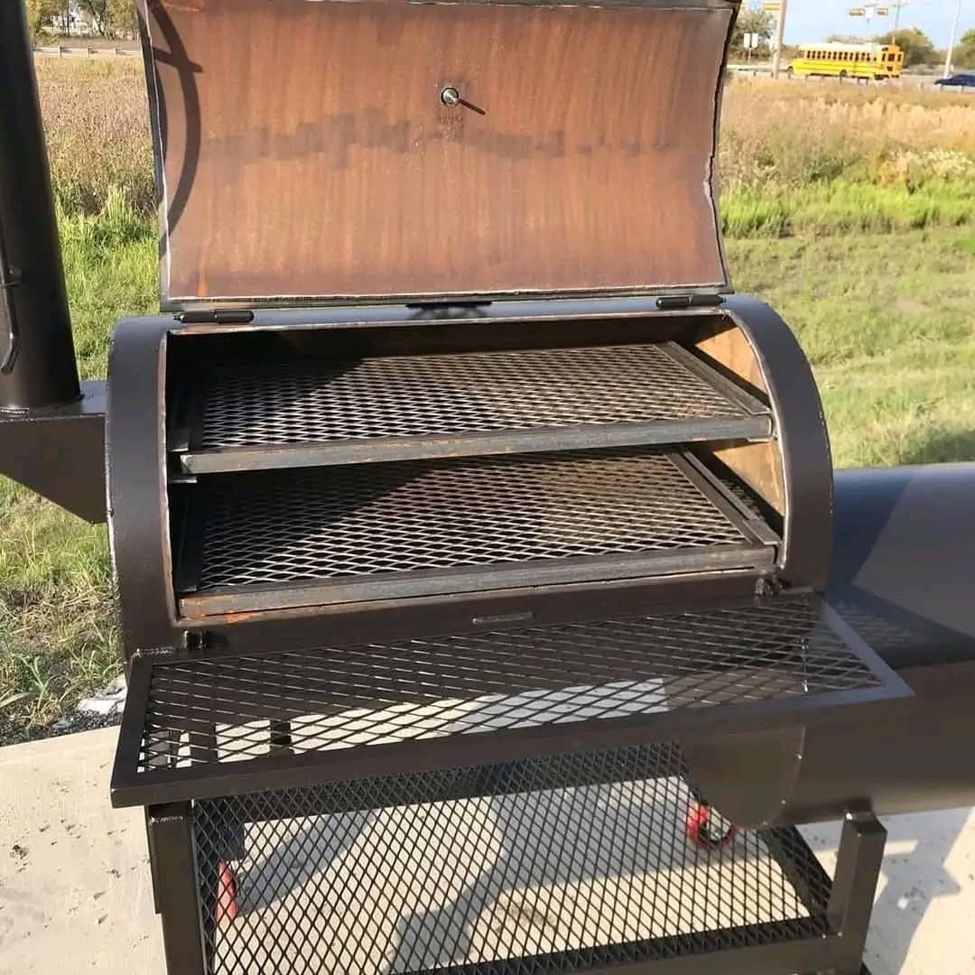 Smoker Main Cooking Grate Interior