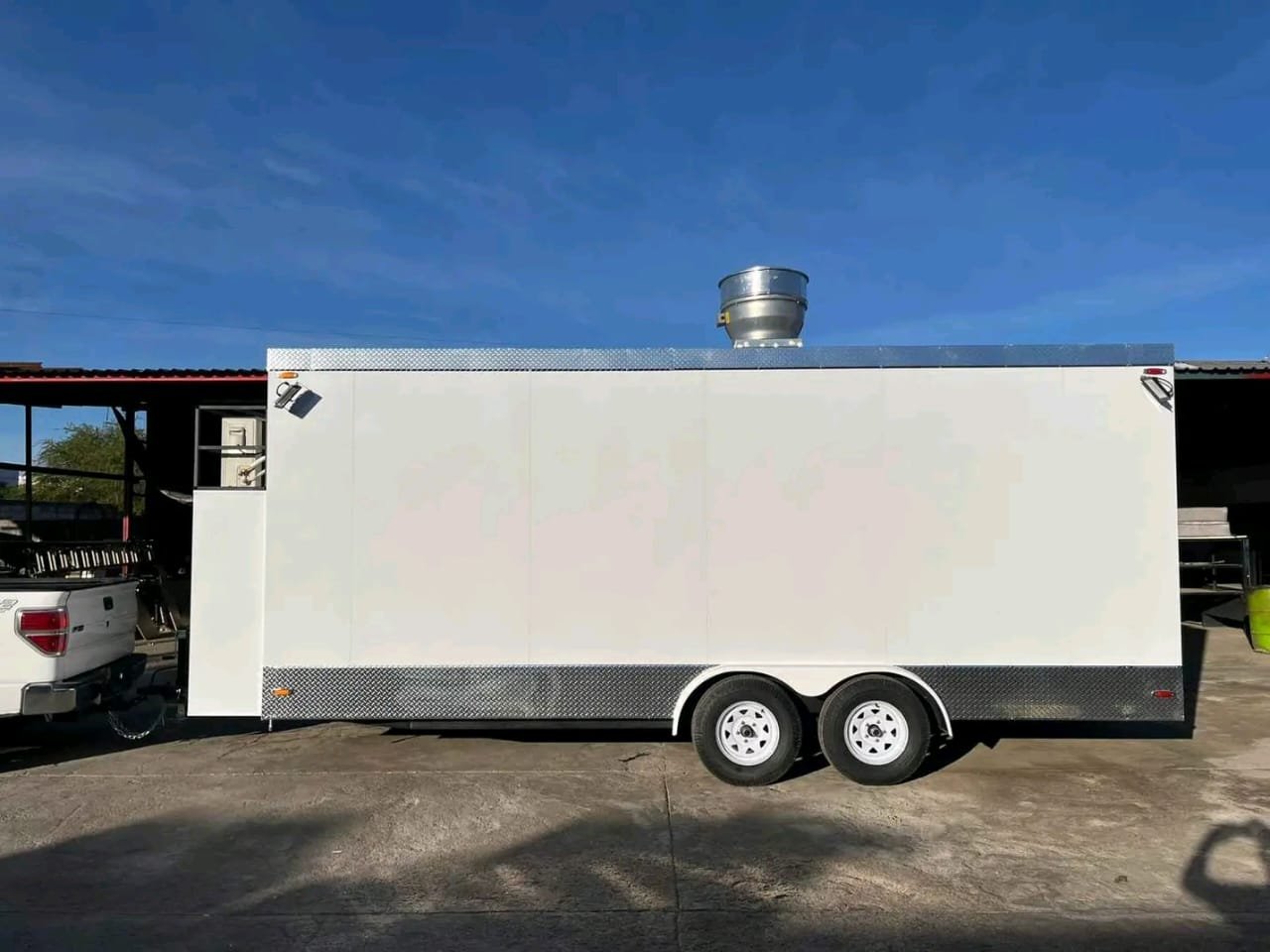 Left Side Exterior View – Food Trailer