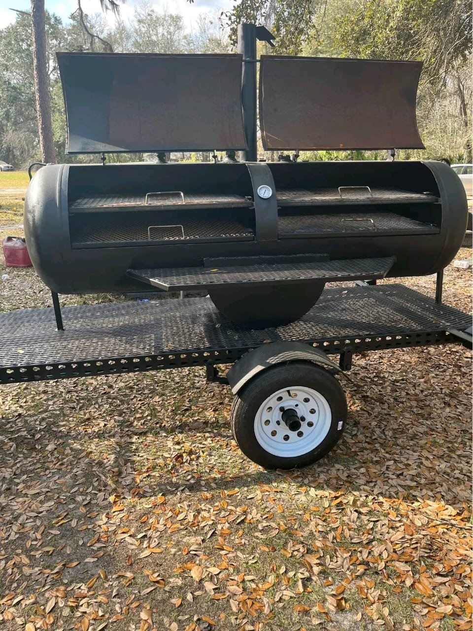 Double Rack Interior – 120 Gallon Charcoal Smokers