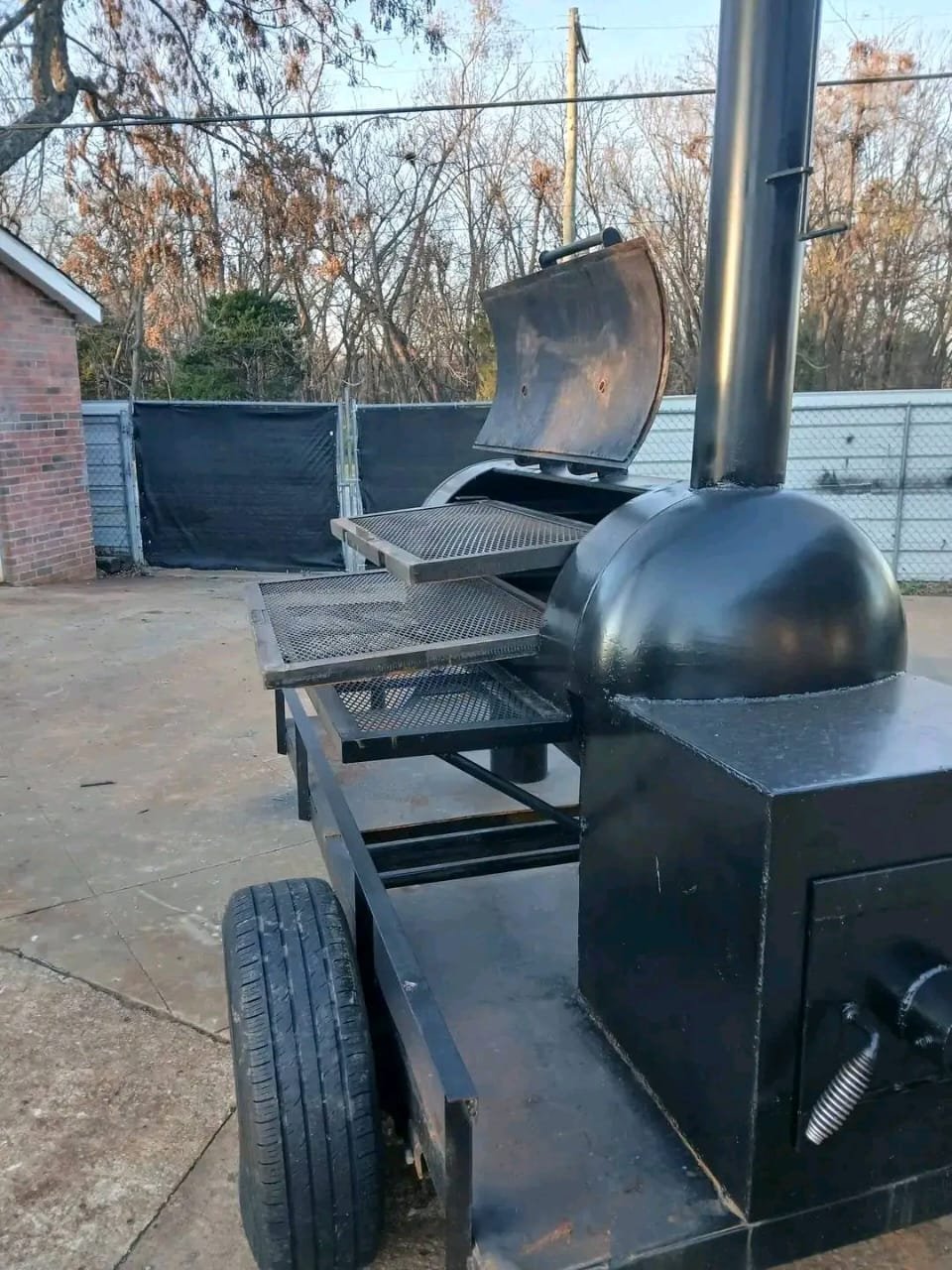Firebox Access and Airflow Controls – Reverse Flow Smoker