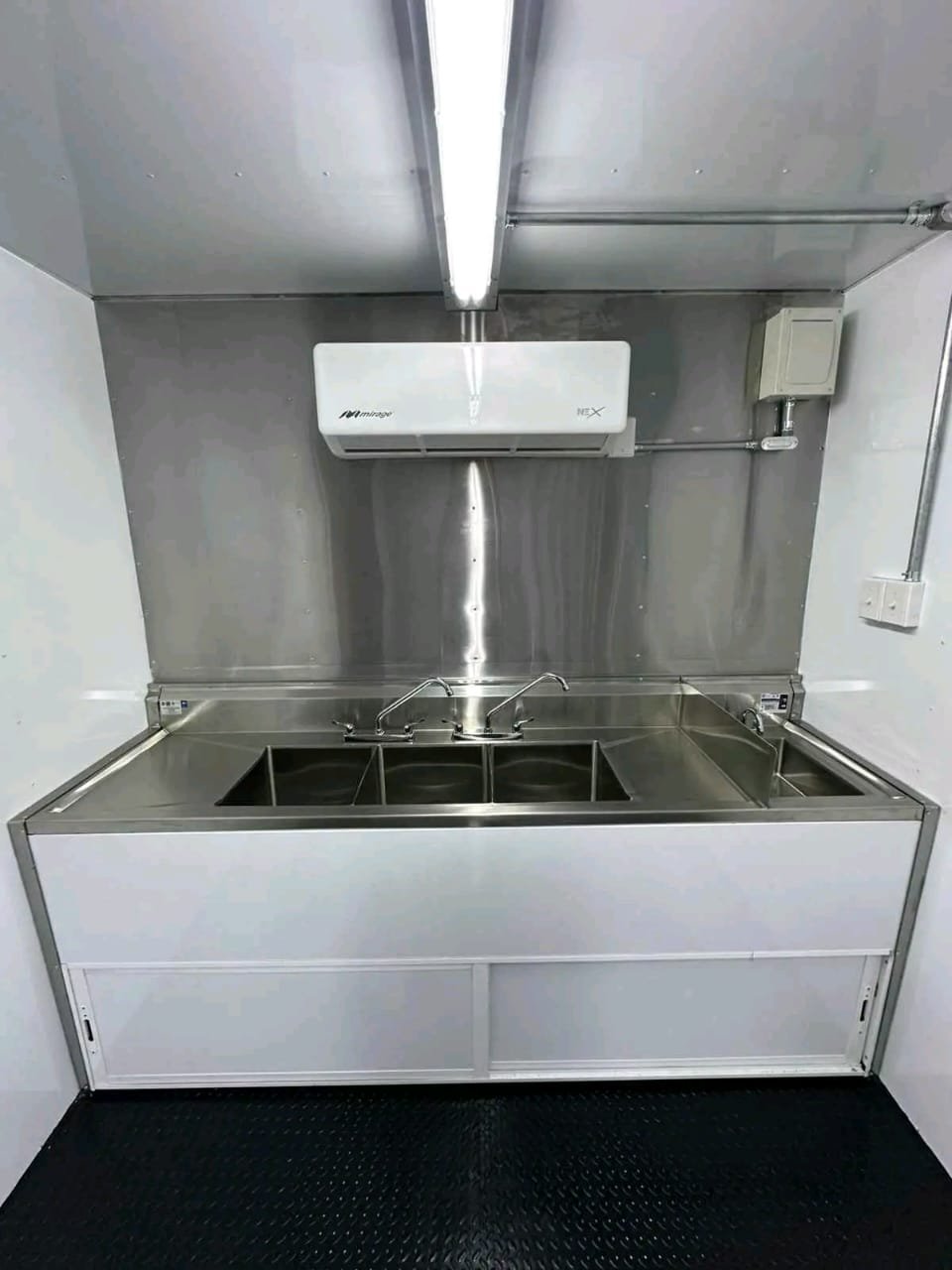 Stainless Steel Prep Tabl