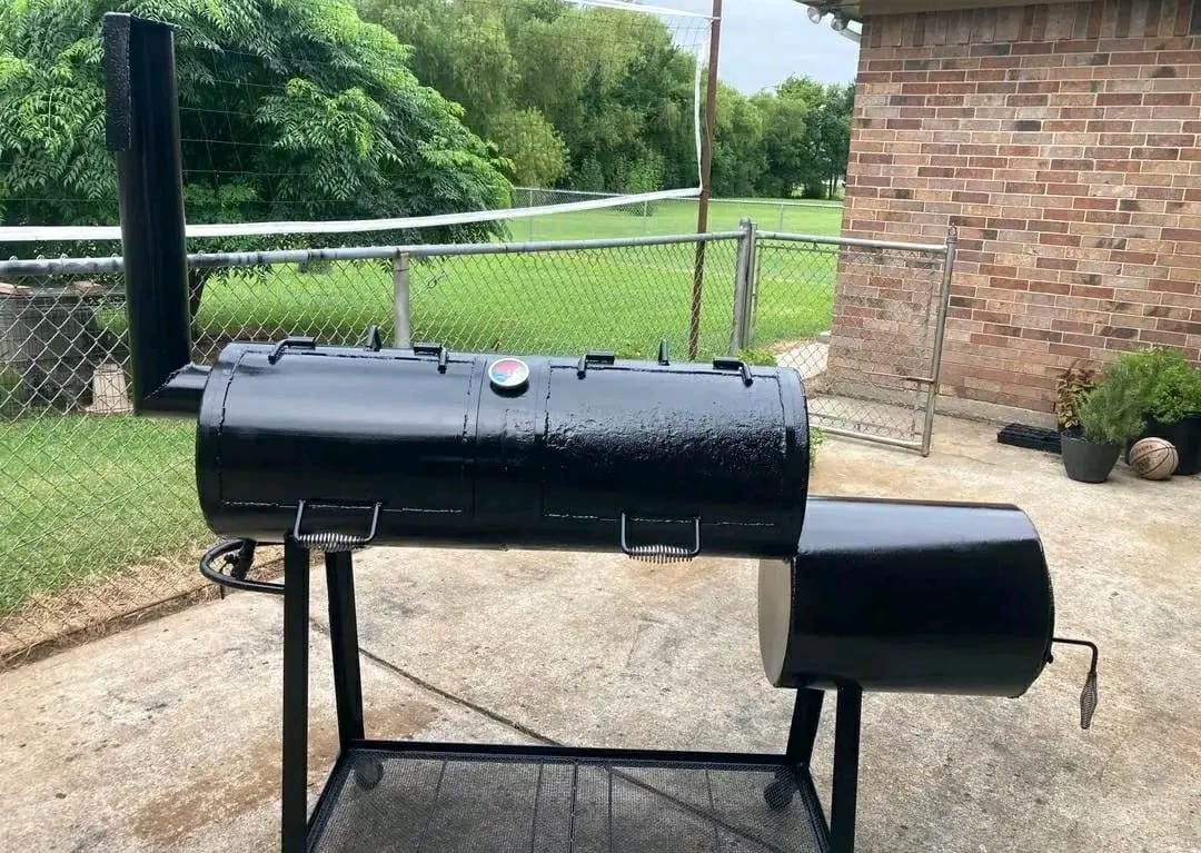 Side Profile Closed BBQ Smoker