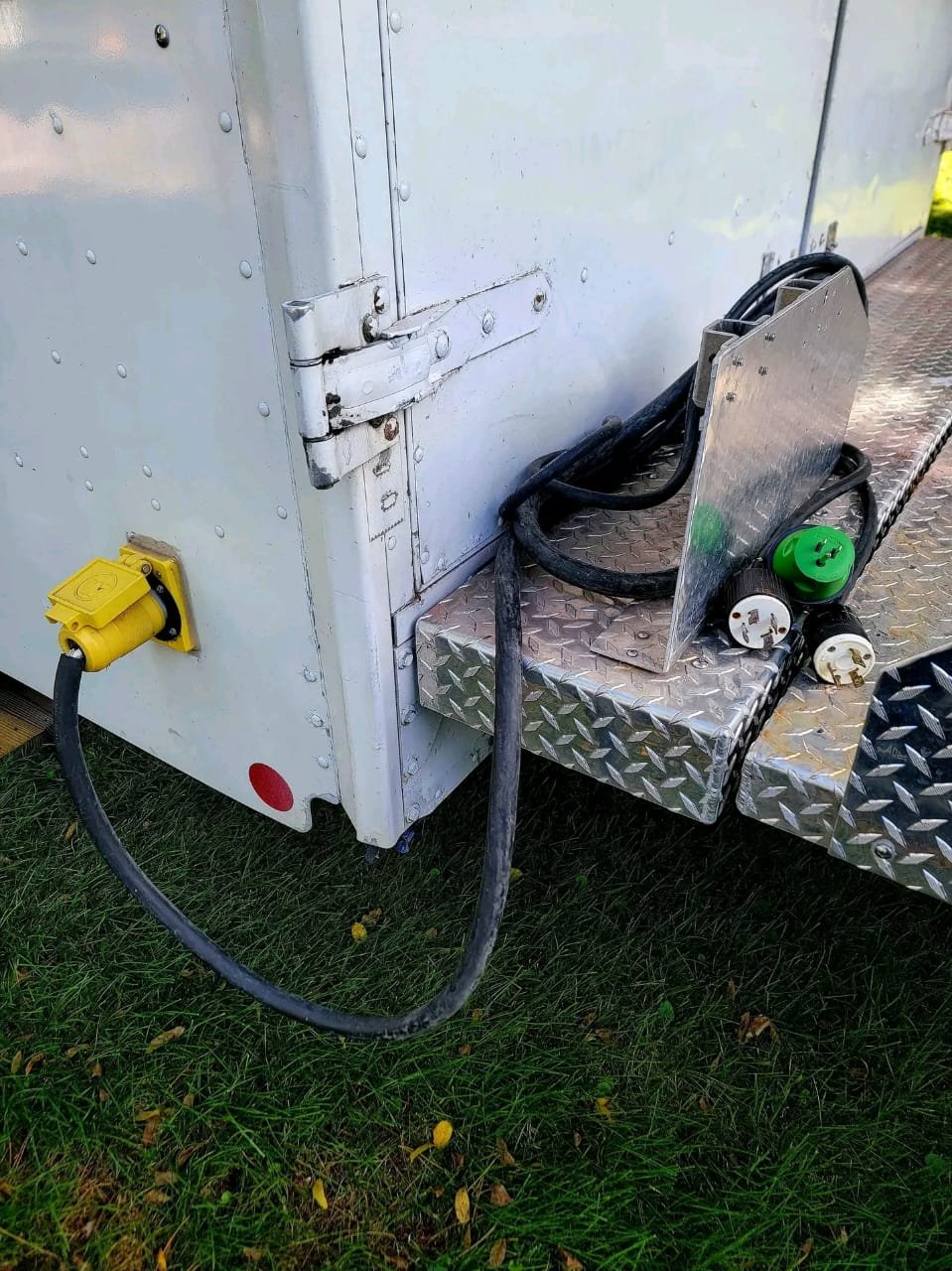 Trailer Hitch Connection